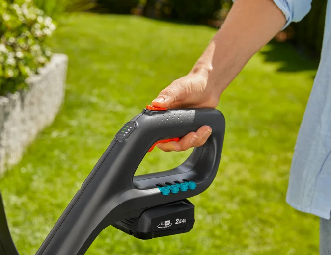 Coupe-bordures ComfortCut 23/18V P4A sans batterie - GARDENA - 14701-55