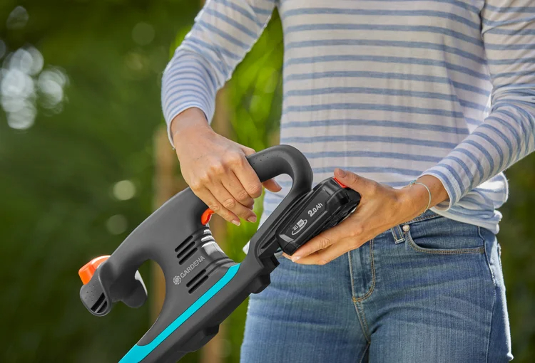 Taille-haies EasyCut 40/18V P4A - Kit prêt à l'emploi - GARDENA - 14733-20