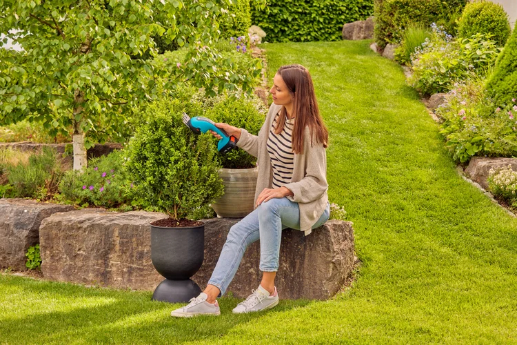 Kit Cisaille à gazon + lame taille buissons PowerCut 18V / P4A sans batterie - GARDENA - 14750-55