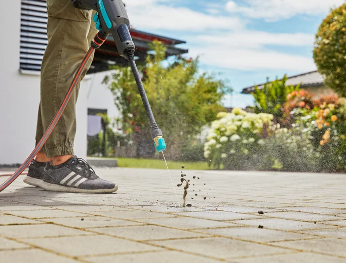 Nettoyeur moyenne pression AquaClean 24/18V P4A - GARDENA - 14800-55