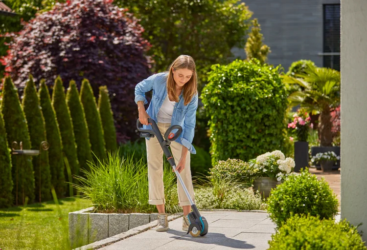 Nettoyeur de joints EasyWeed 18V/P4A sans batterie - GARDENA - 14820-55