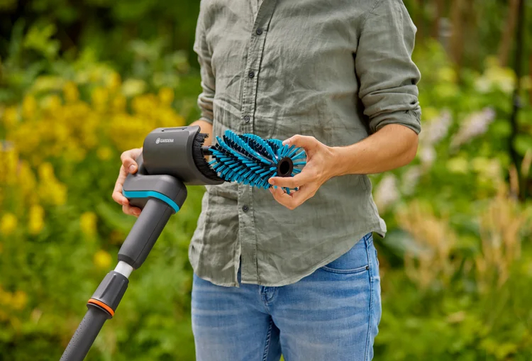 Nettoyeur de terrasse AquaBrush 18V/P4A - Patio - GARDENA - 14841-20