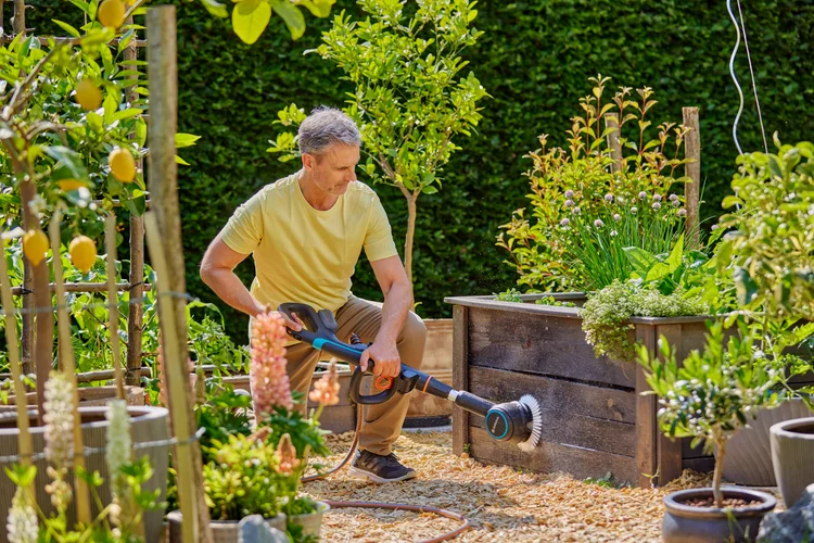 Nettoyeur de terrasse AquaBrush 18V P4A - Universal - sans batterie - GARDENA - 14842-55