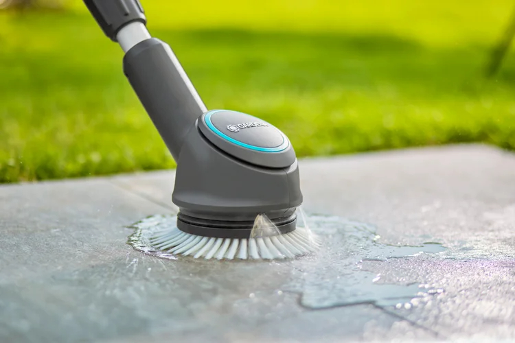 Brosse à poils doux pour nettoyeur de terrasse sans fil AquaBrush - GARDENA - 14847-20
