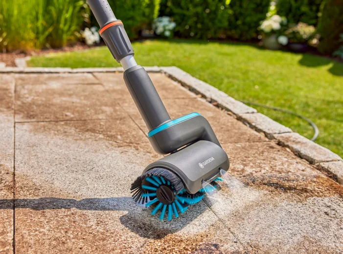 Brosse rouleau à poils durs pour nettoyeur de terrasse AquaBrush - GARDENA - 14849-20