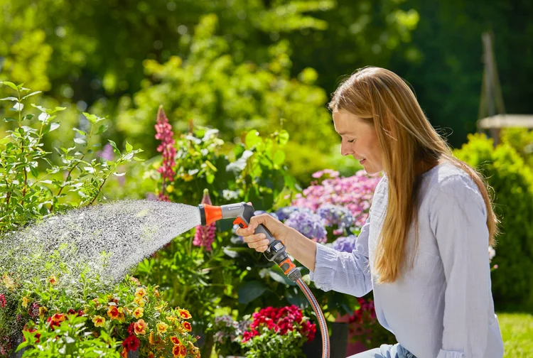 Pistolet d'arrosage compteur d'eau AquaCount - GARDENA - 18352-20