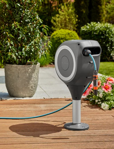 Dévidoir automatique pour terrasse RollUp S tuyau de 15 m blanc - enroulement automatique - GARDENA - 18607-20