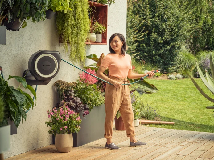 Dévidoir automatique mural RollUp M 20 m - GARDENA (Blanc) - GARDENA - 18612-20