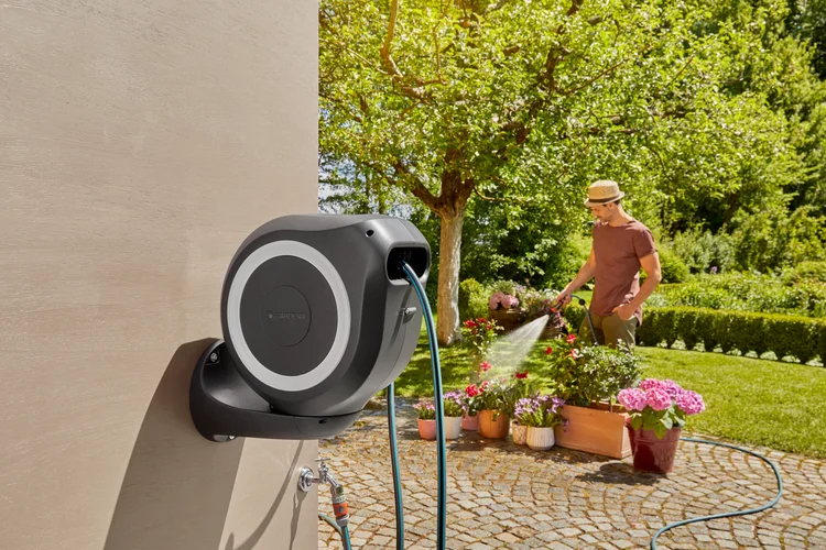 Dévidoir automatique mural RollUp M 20 m - GARDENA (Blanc) - GARDENA - 18612-20