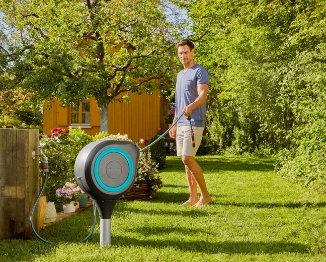 Dévidoir automatique sur pic RollUp M 20 m - GARDENA (Bleu turquoise) - GARDENA - 18614-20