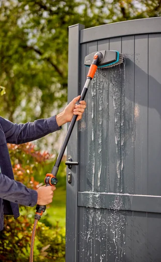 Kit de lavage avec brosse souple Cleansystem pour les surfaces sensibles - GARDENA - 18826-20