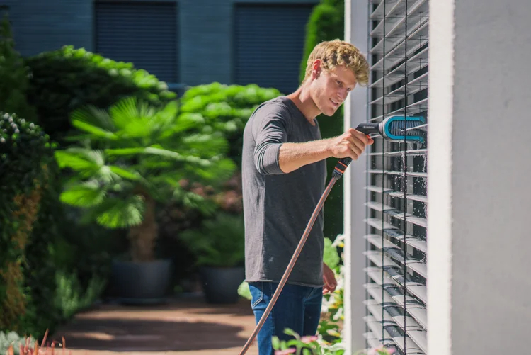 Brosse de lavage pour store Cleansystem - nettoyage des lamelles - GARDENA - 18850-20