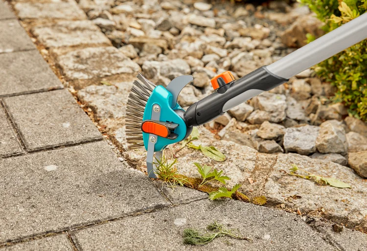Désherbeur allées et terrasses 3 en 1 combisystem - GARDENA - 3608-20