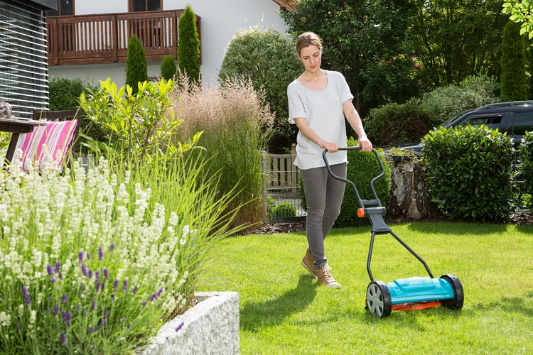 Tondeuse hélicoïdale Classic 330 - GARDENA - 4027-20