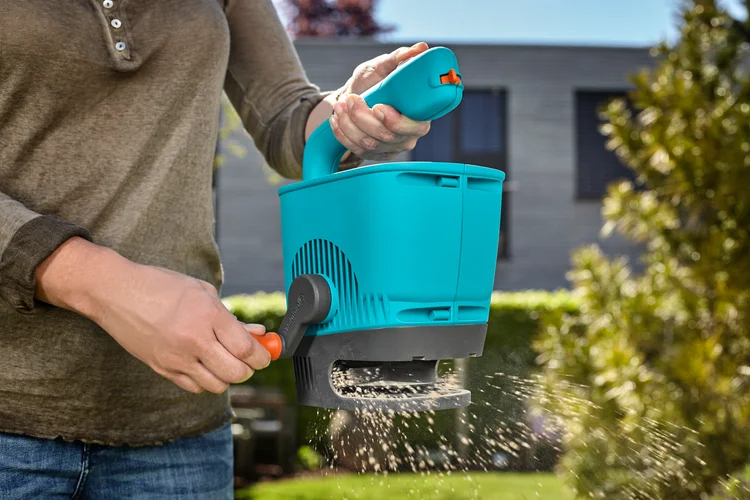 Épandeur à main M - GARDENA - 431-20