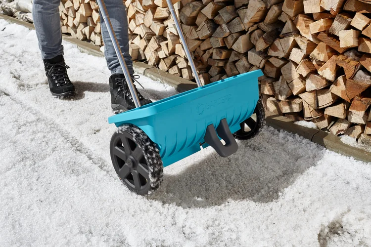 Epandeur à engrais L sur roues - GARDENA - 432-90