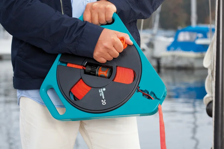 Tuyau plat textile Classic 20 en boîtier-enrouleur - GARDENA - 757-20