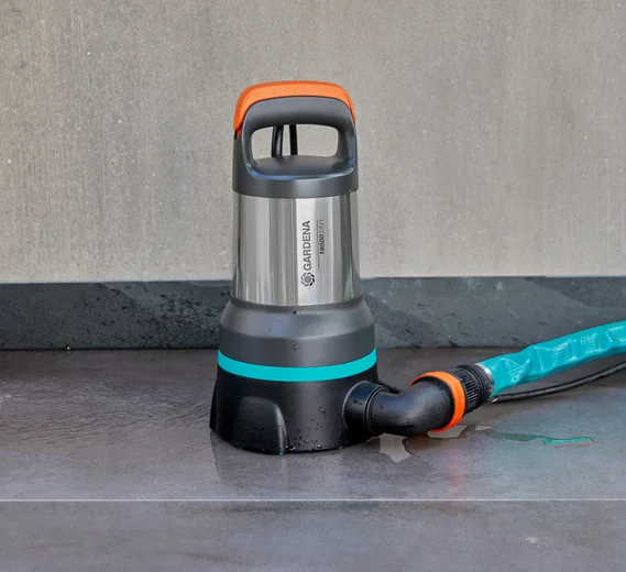 Pompe d'évacuation eaux claires et eaux chargées 15000 - GARDENA - 9048-20