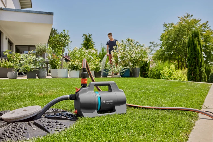 Kit pompe d'arrosage de surface 4100 Silent avec équipement d'aspiration - GARDENA - 9052-20