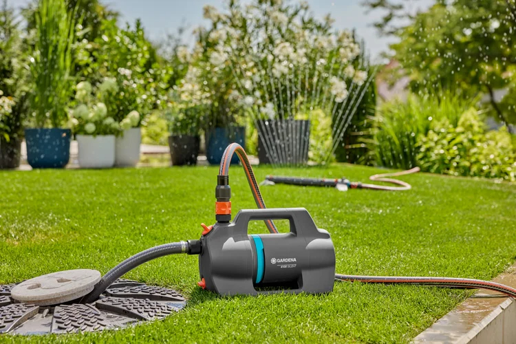 Kit pompe d'arrosage de surface 4100 Silent avec équipement d'aspiration - GARDENA - 9052-20