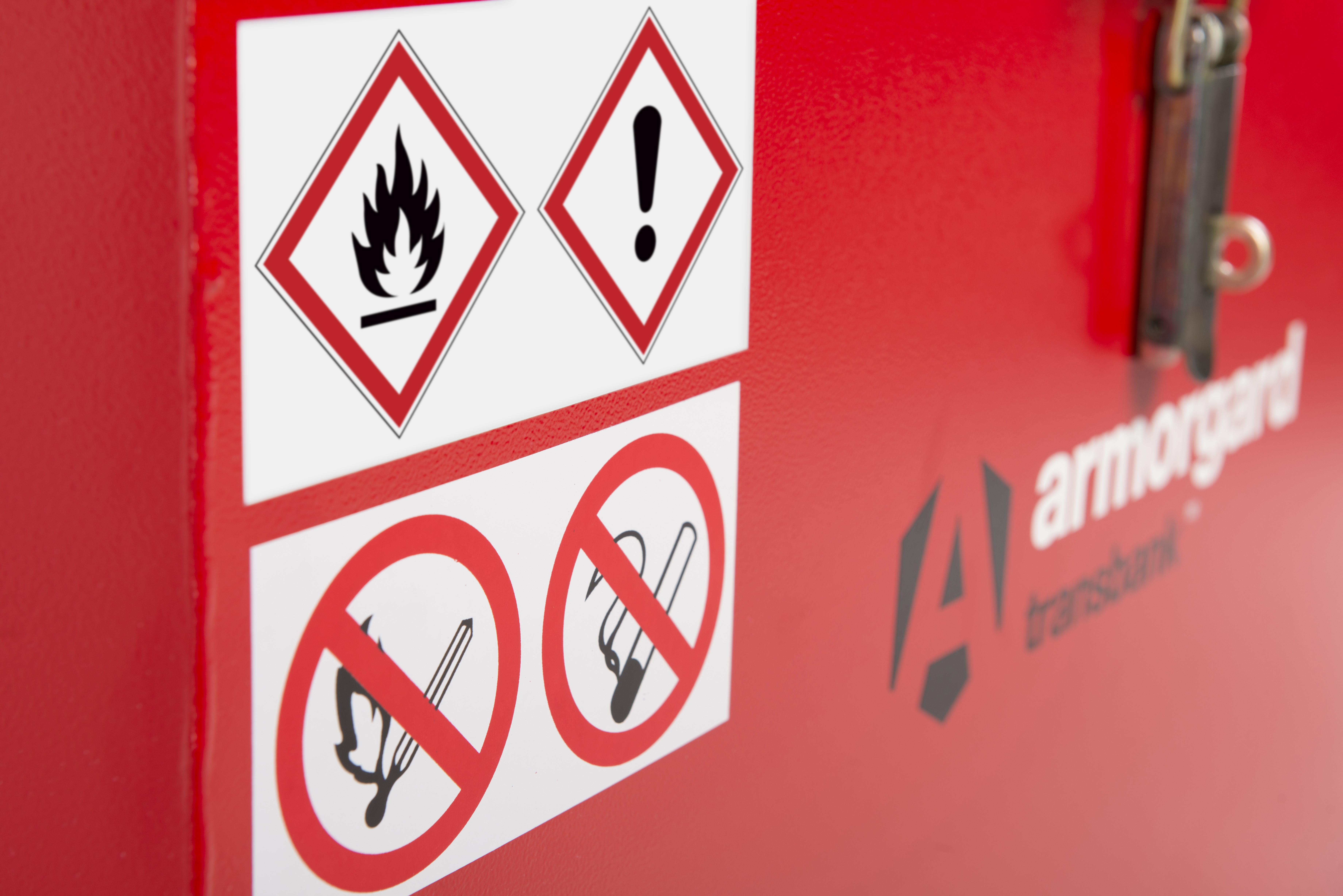 Coffre transport et stockage carburants transbank trb1 435x400x375 ARMORGARD - TRB1