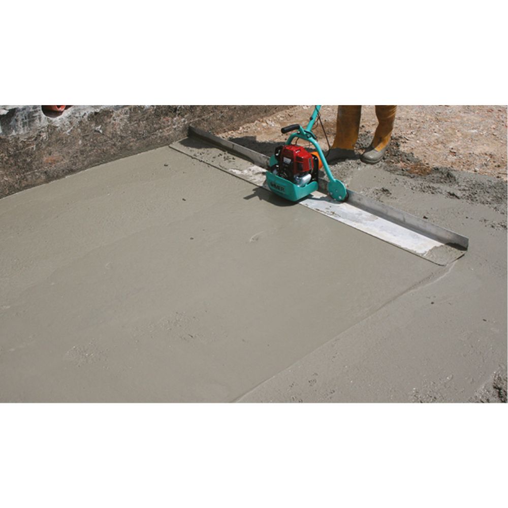 Règle vibrante L 2 M HONDA GX25 - IMER - 05082002