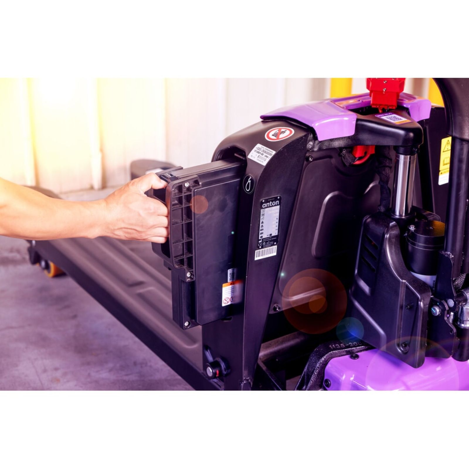 Transpalette électrique PTL 1.5 sans roues stabilisatrices JUNGHEINRICH - 52539304