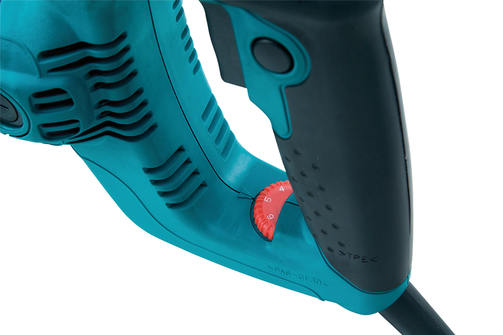 SCIE SABRE MAKITA 1510W SYSTEM AVT AVEC LAMES JR3070CTH