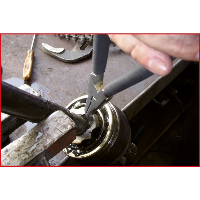 Pince pour goupilles de sécurité de vis de cardan - bec légèrement coudé KS TOOLS - 115.0992