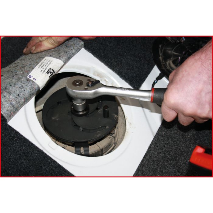 Clé à 3 bras pour trappe de réservoir diamètre 87-170 mm KS TOOLS - 150.9388