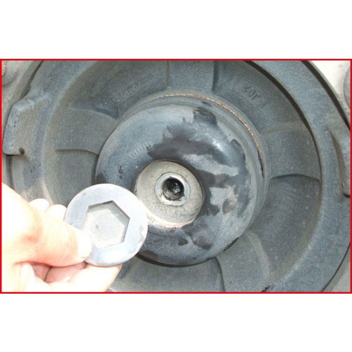 Douille 8 pans pour écrou de moyeux de roues SCANIA, 80 mm KSTOOLS - 4500221