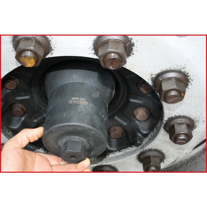 Douille pour écrou d'essieu Mercedes, 95 mm KSTOOLS - 4600965