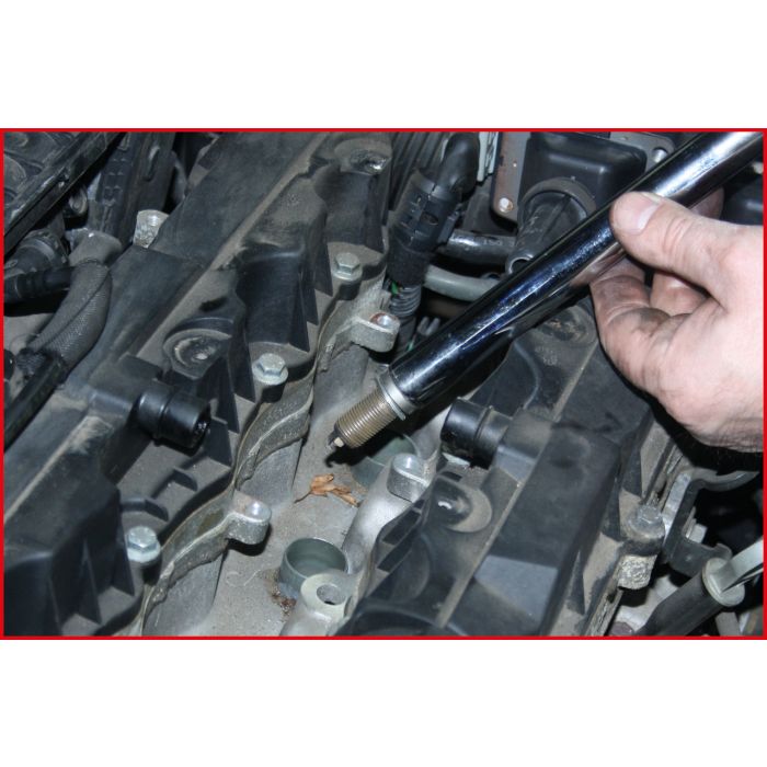 Douille à bougies extra-longue 3/8