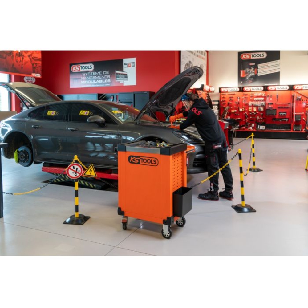 Servante ULTIMATE 7 tiroirs orange équipée de 44 outils isolés et d'une pince ampèremétrique KS TOOLS - 819.7045