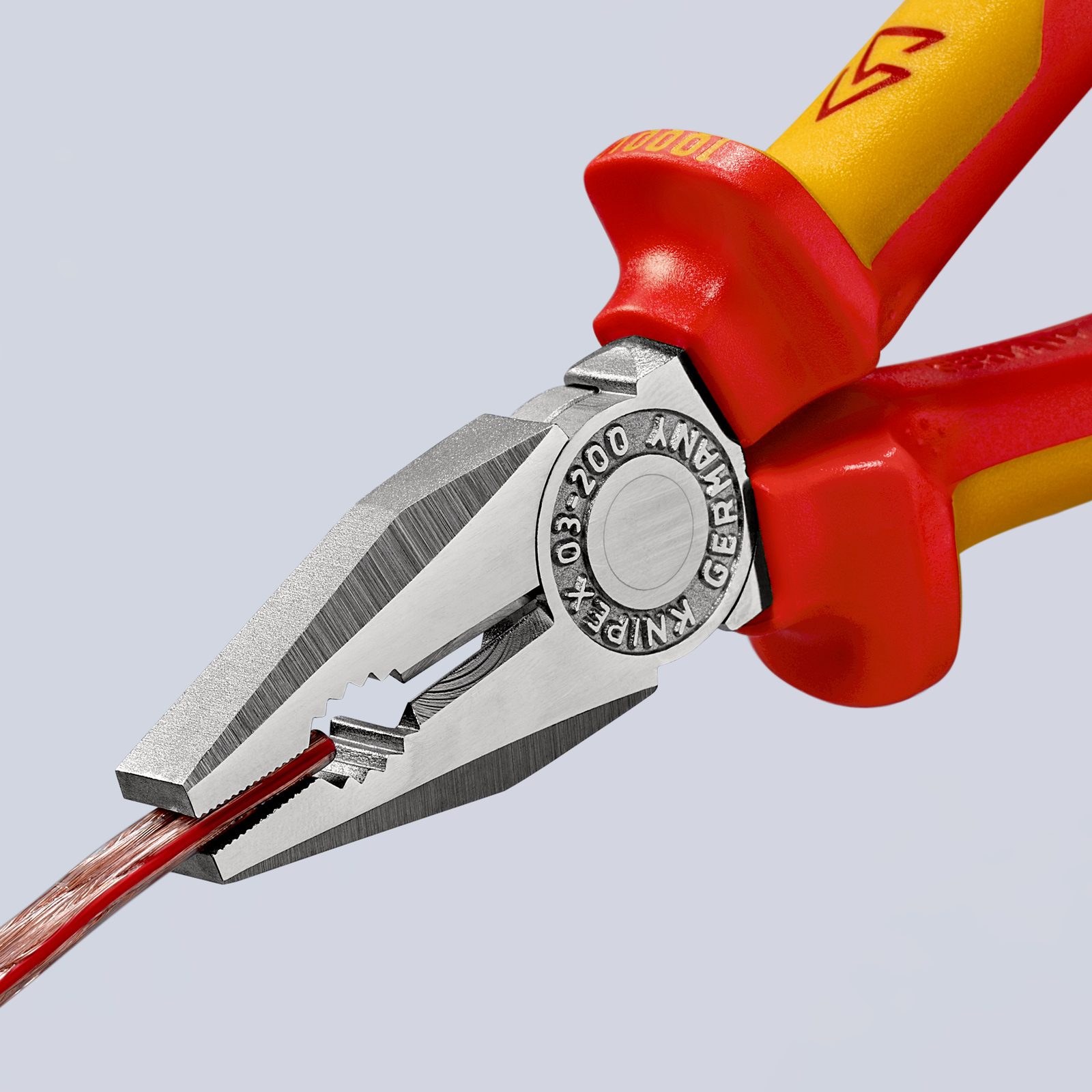 Pince universelle 200mm avec tranchant - Bi-matière - Chromée - Isolée 1000V KNIPEX - 0306200