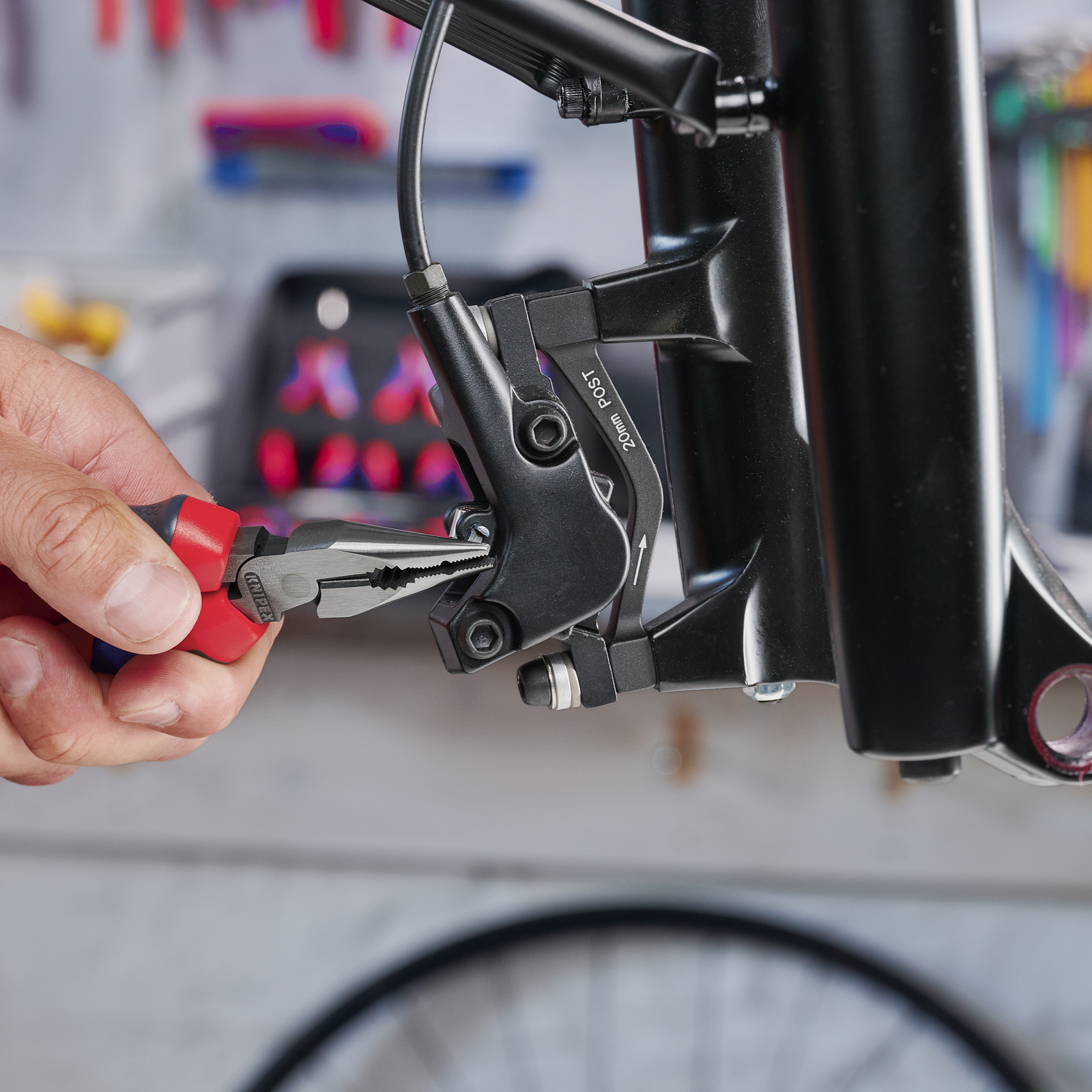 Pince universelle multifonctions 185mm avec tranchant - Tri-matière KNIPEX - 0822185