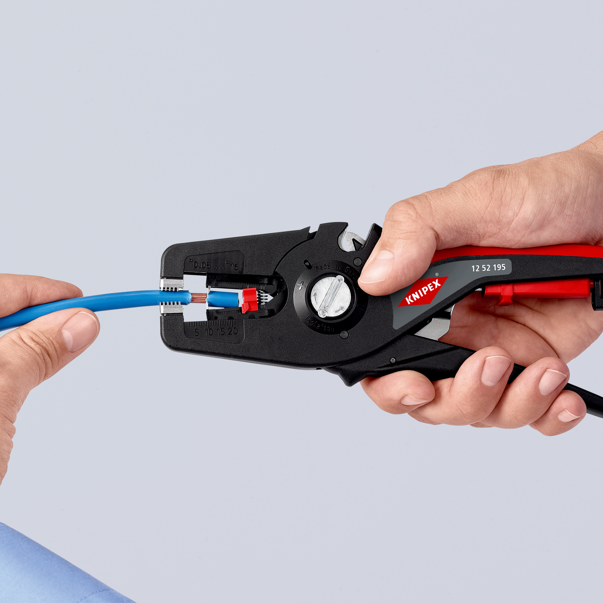Pince à dénuder automatique PréciStrip16 de 0,08 à 16mm² - Fonction coupe-câble KNIPEX - 1252195