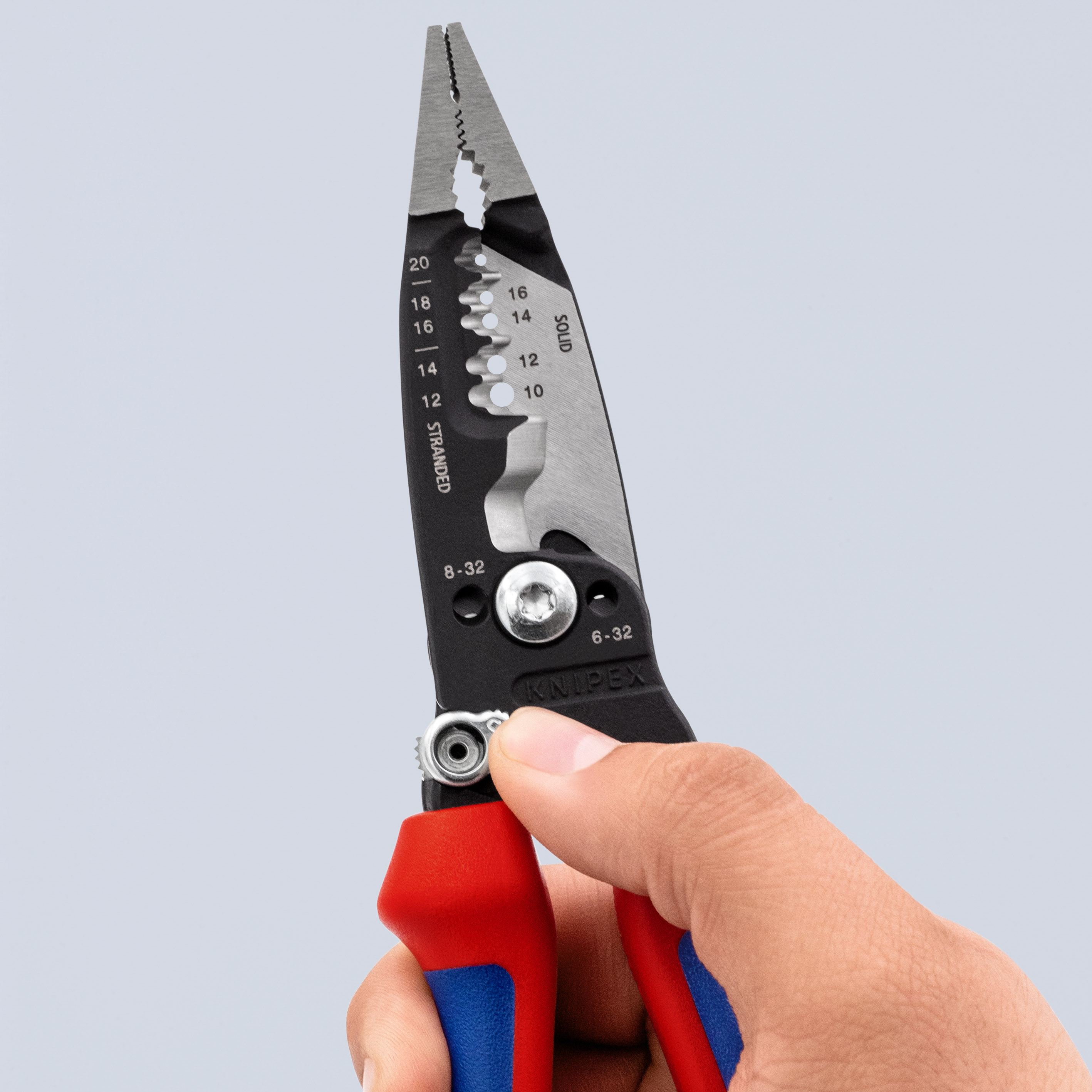 Pince multifonction pour câbles AWG - Gainage bi-matière KNIPEX - 13728
