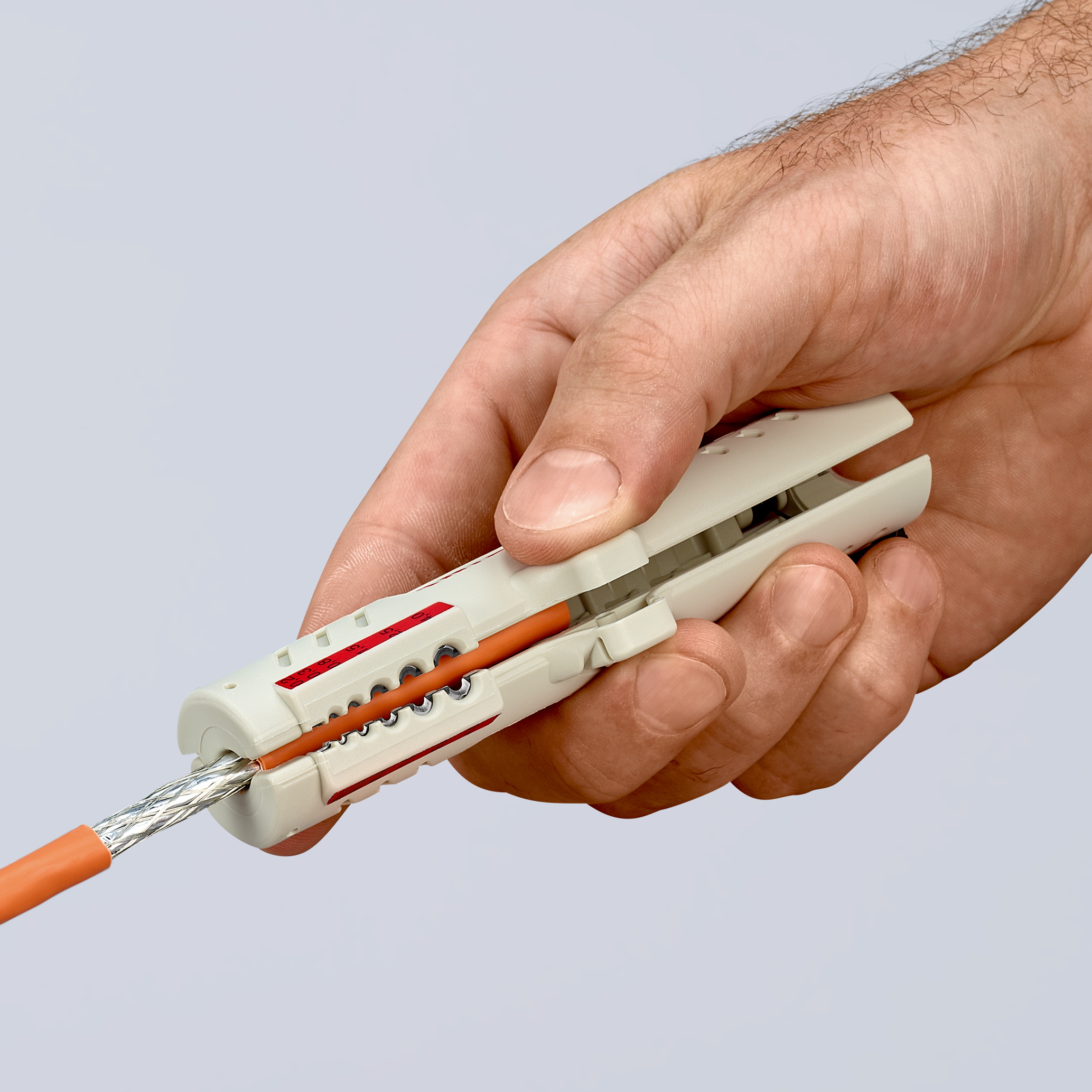 Outil degainer cable de donnees utp/stp KNIPEX - 16 65 125 SB