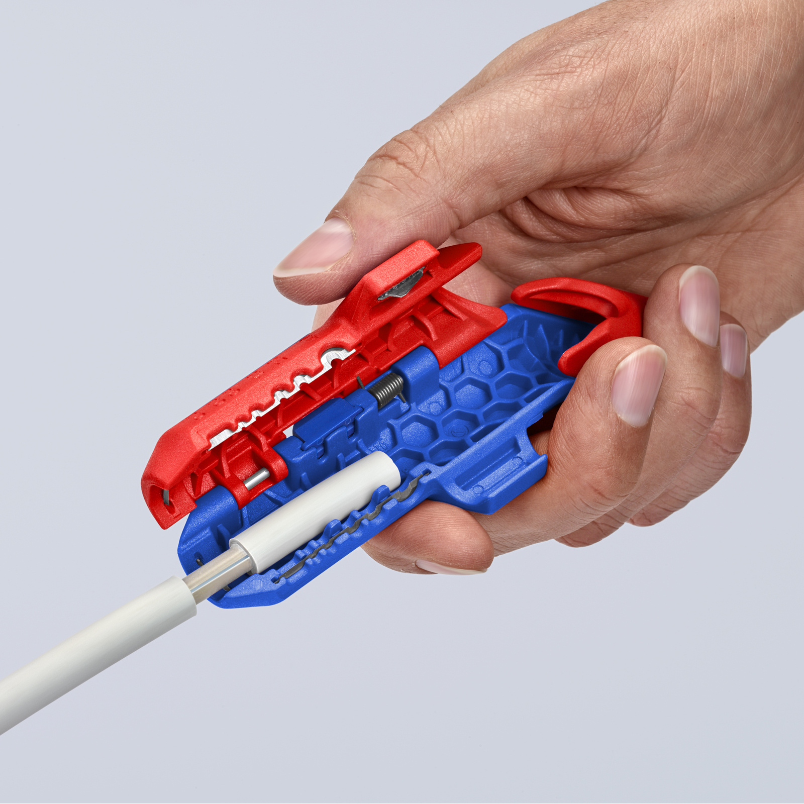 Outil à dénuder ERGOSTRIP PV - 135mm - Spécial câbles photovoltaïques 4 / 6mm² KNIPEX - 169503SB