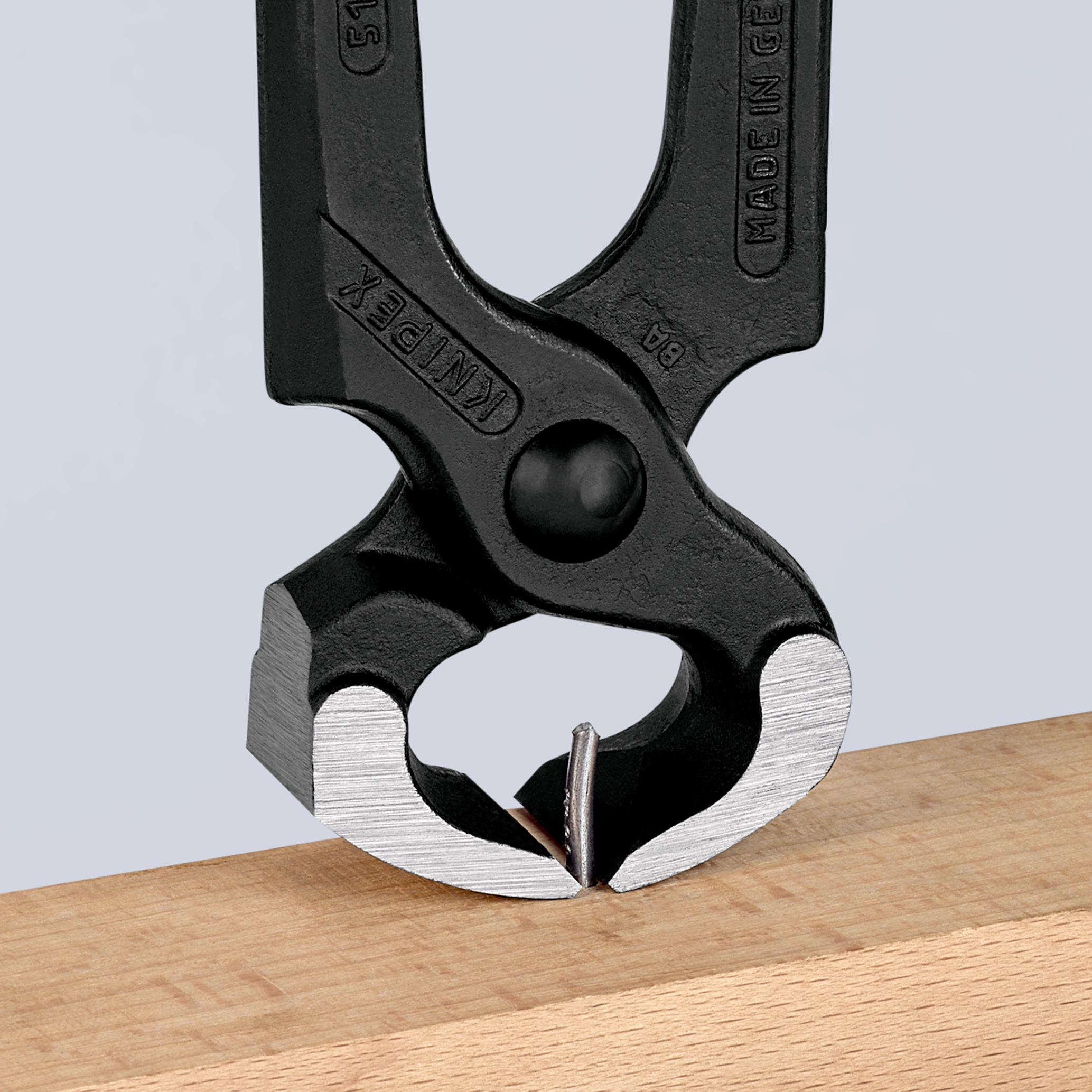 Tenaille marteau 210mm - Gainage PVC, tête polie - 60 HRC KNIPEX - 5101210