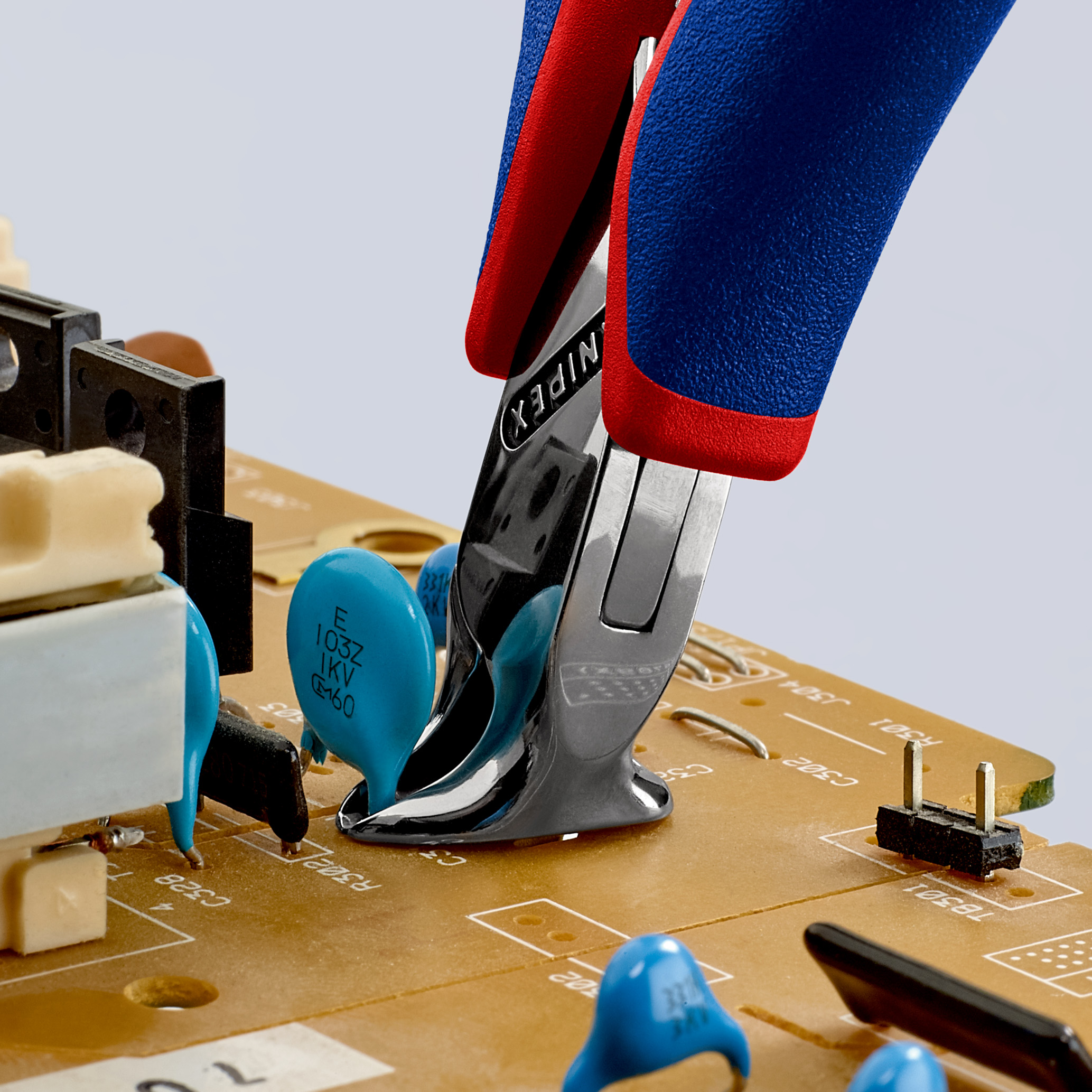 Pince coupante devant 120mm electro 15° KNIPEX - 64 32 120