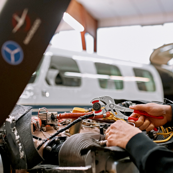 Pince connect. & siphon 250mm becs pvc KNIPEX - 81 13 250 SB