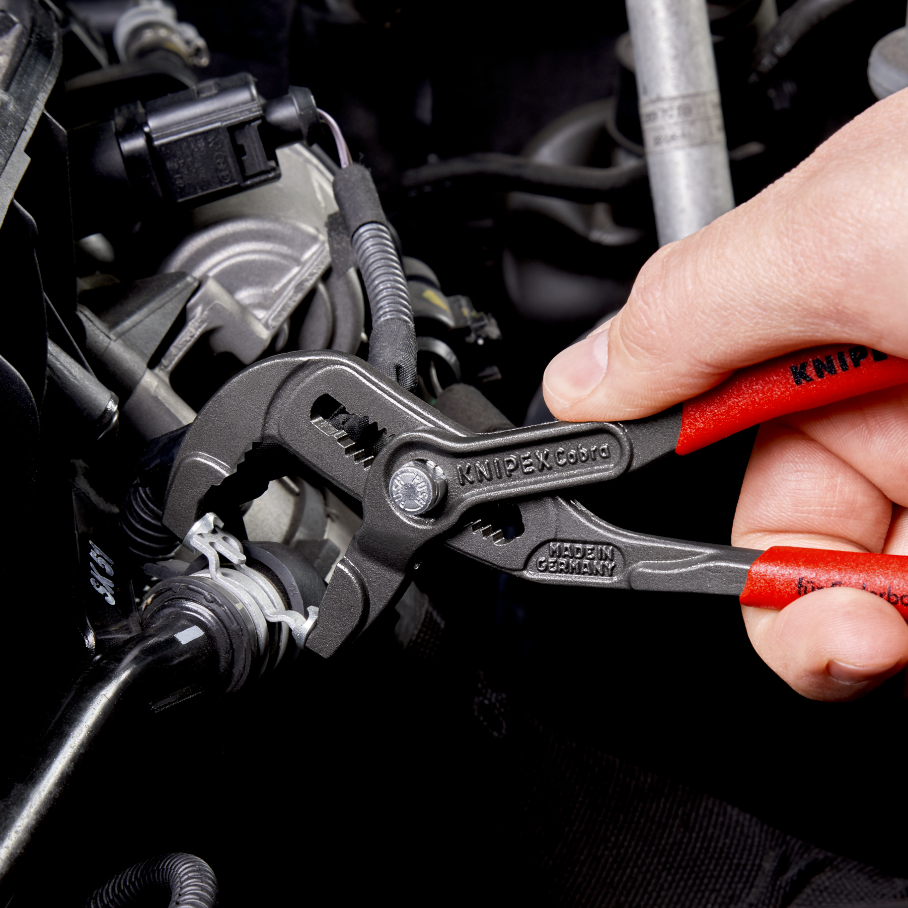 Pince KNIPEX à colliers autoserrants 180 mm 85 51 180 A SB
