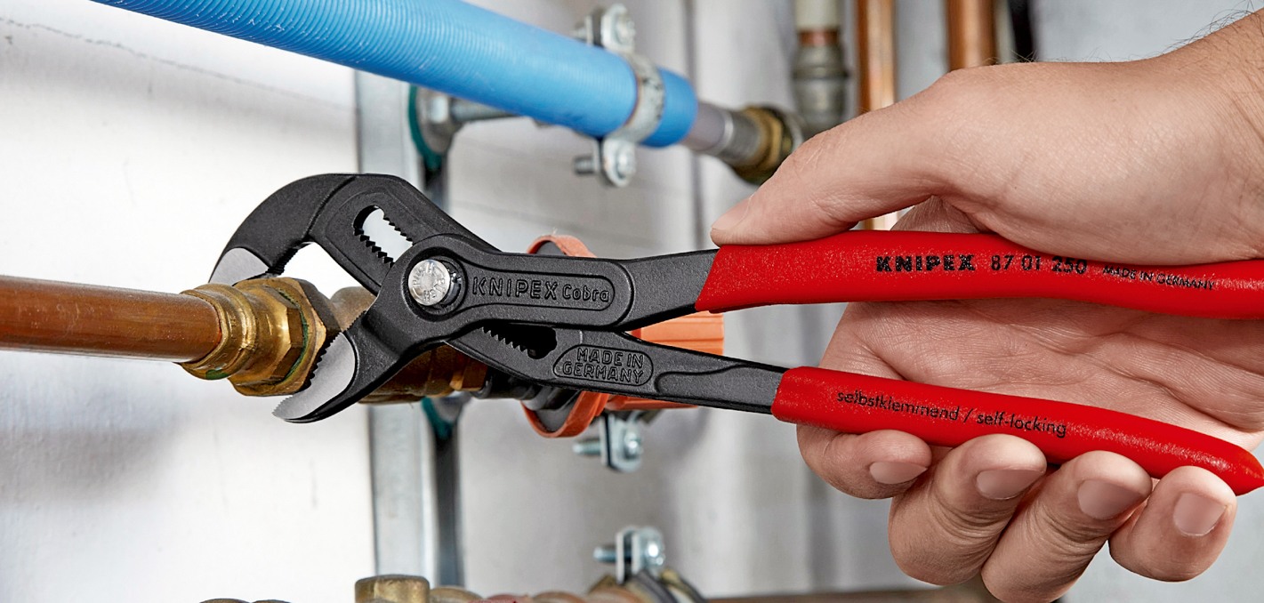 Pince multiprise de pointe Cobra - 46 mm d'ouverture - sur carte, sous blister - KNIPEX - 87 01 250 SB