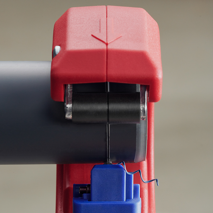 Coupe tubes DP50 pour tubes plastique D32/40/50mm - Fonction chanfrein KNIPEX - 902301BK