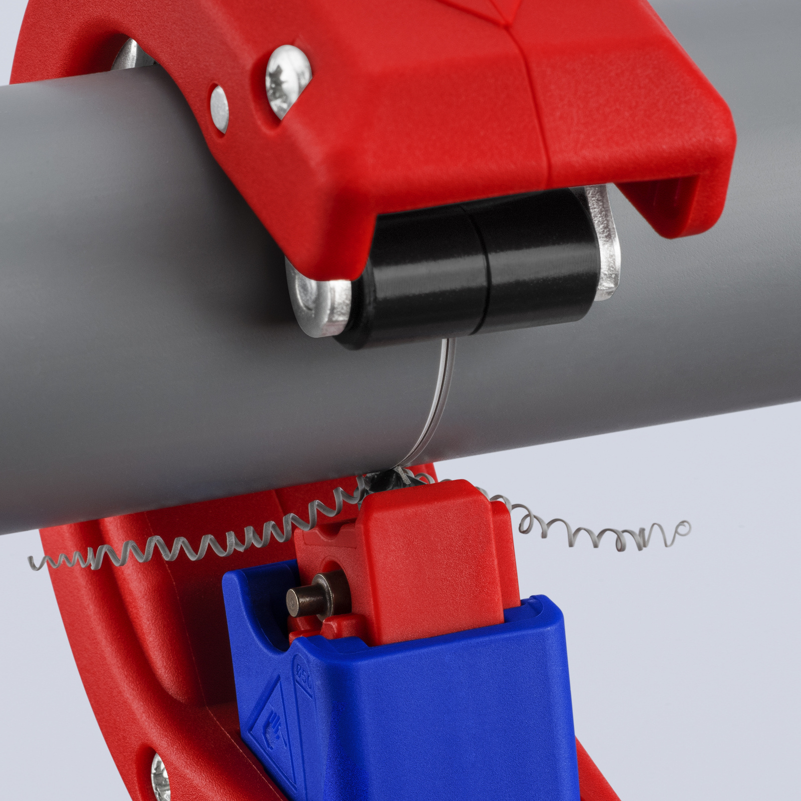 Coupe-tubes DPT50 - 200mm - pour tubes PVC Ø 32/40/50mm - Coupe et chanfreine KNIPEX - 902302BK