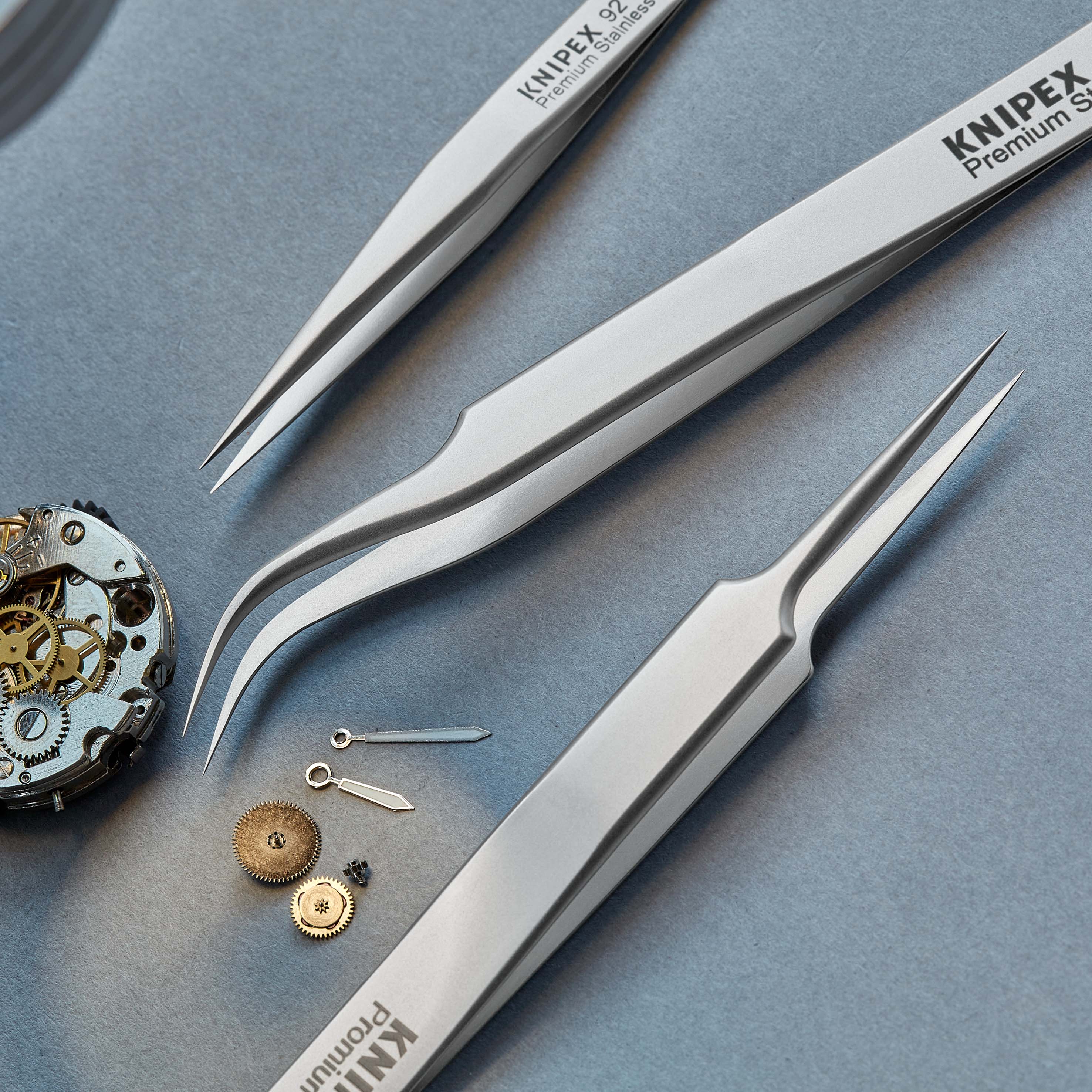 Pince brucelle inox 110mm lisse extra-fine coudée KNIPEX - 923101