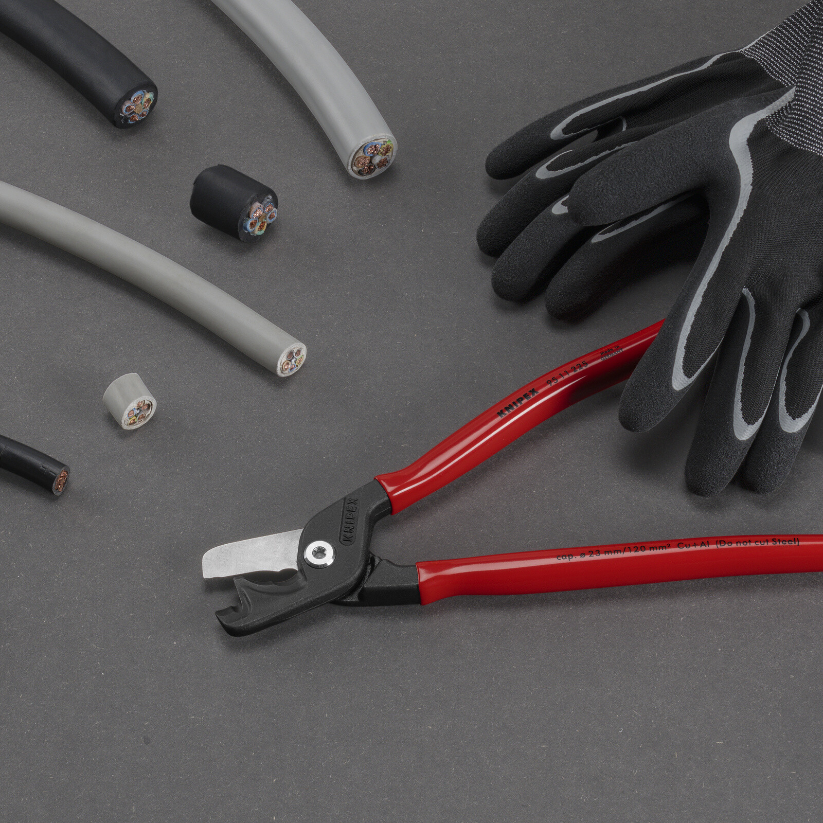 Coupe-câbles StepCut XL - 225mm - Gainage PVC - Bruni - Cu / Al Ø23mm/120mm² KNIPEX - 9511225