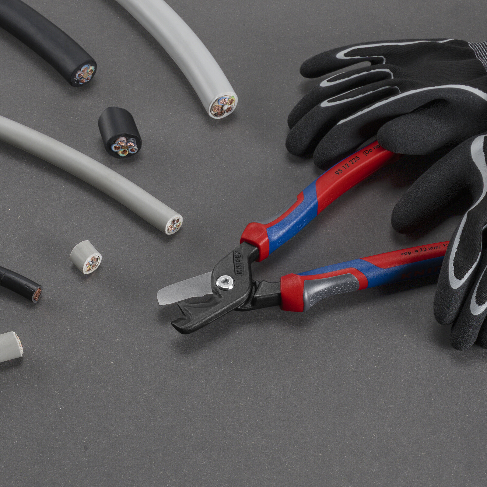Coupe-câbles StepCut XL - 225mm - Tri-matière - Bruni - Cu / Al Ø23mm/120mm² KNIPEX - 9512225